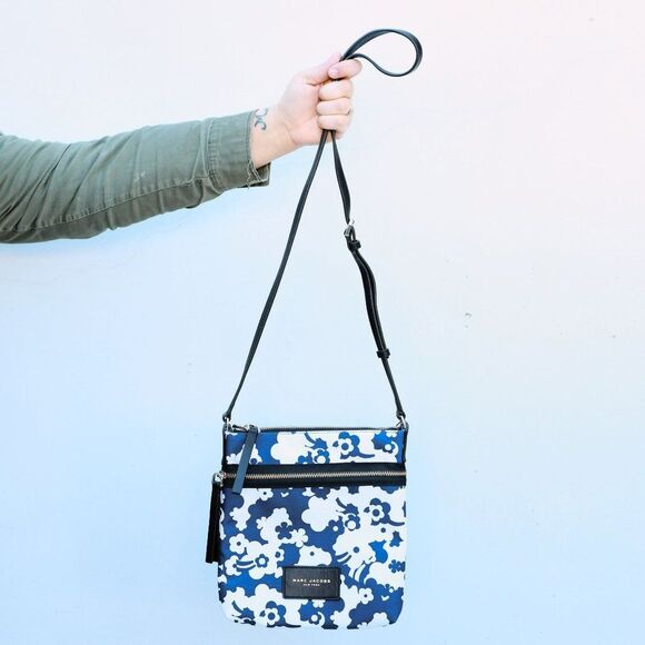 NWT Marc Jacobs Biker Blue Moon Print Cross Body Bag in Blue $175+ - Picture 3 of 12
